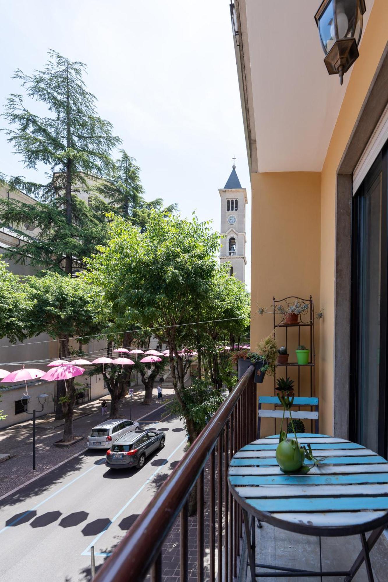 Apartmán L'Affaccio Sulla Piazza Avezzano Exteriér fotografie